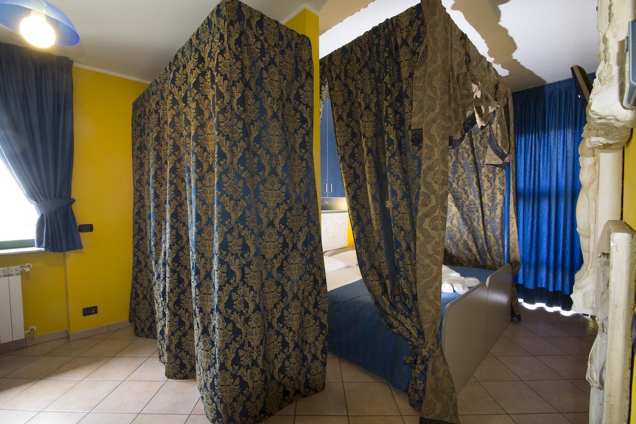 Front Hotel Motel Residence S الغرفة الصورة