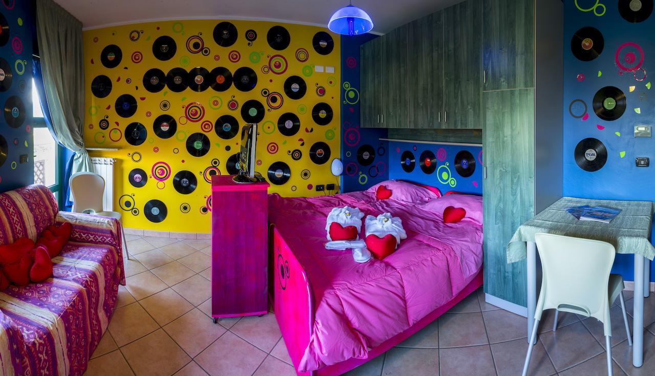 Front Hotel Motel Residence S الغرفة الصورة
